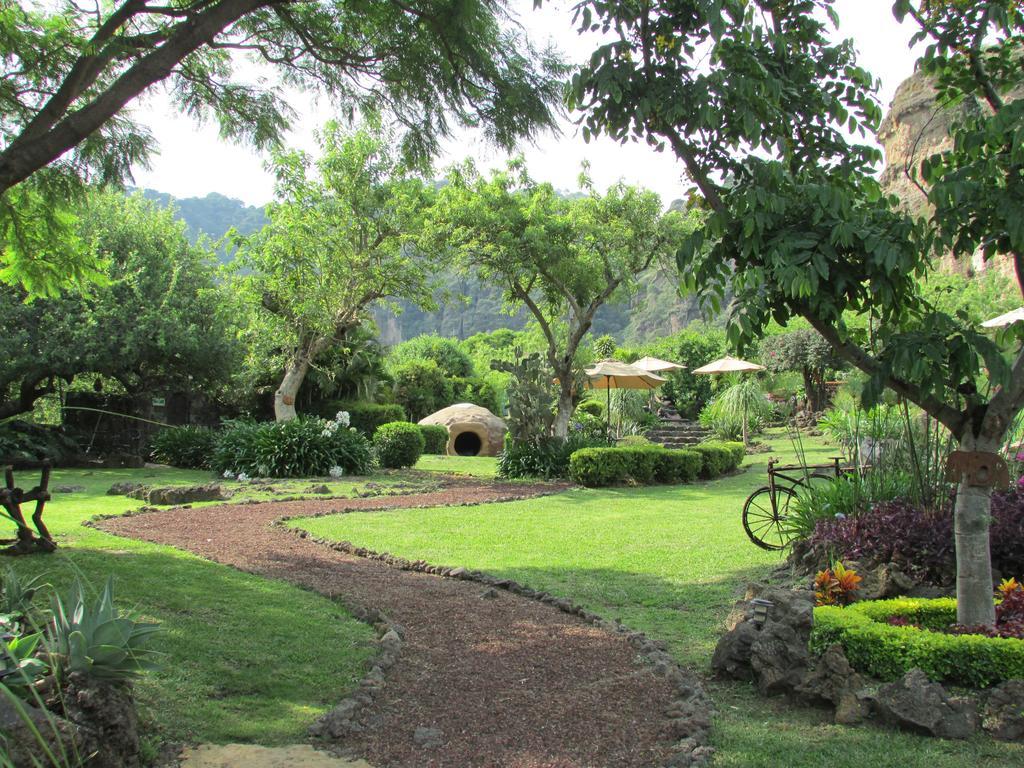 Hotel Valle Mistico Tepoztlan Bagian luar foto