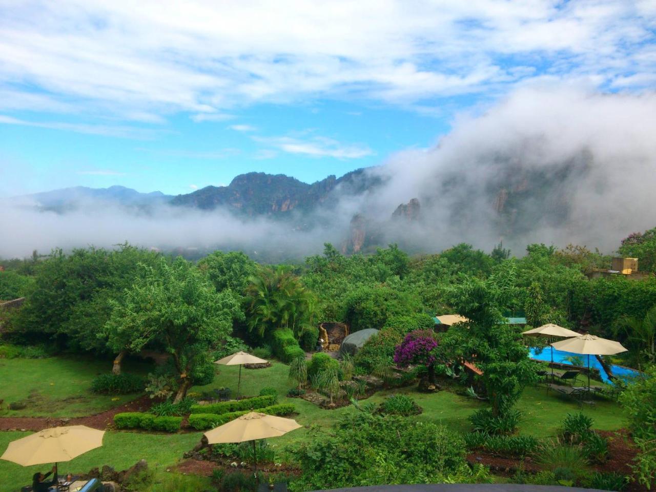 Hotel Valle Mistico Tepoztlan Bagian luar foto